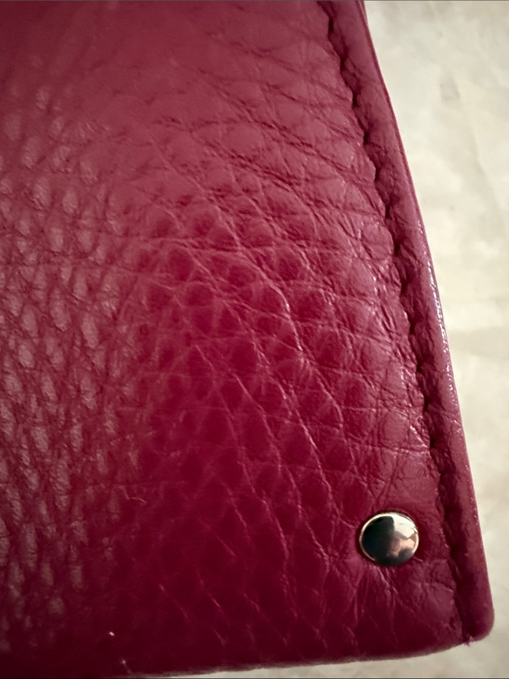 Salvatore Ferragamo Authentic Wine Red Burgundy Pebbled Leather Wallet - Picture 5 of 13